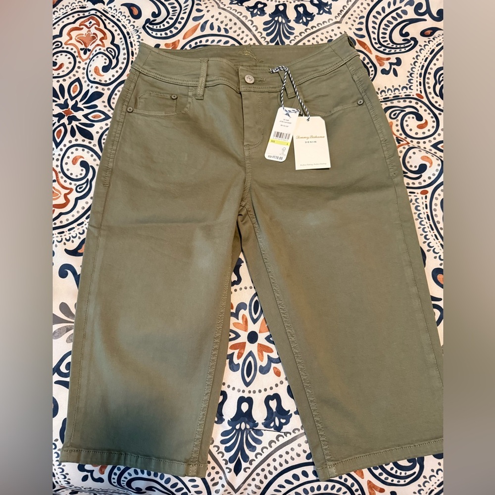 NEW Tommy Bahama Tea Leaf Denim Crop Pants
